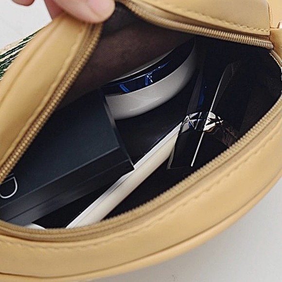 Tropical Pineapple Embroidered Round Straw Crossbody Bag - Picture 12 of 16